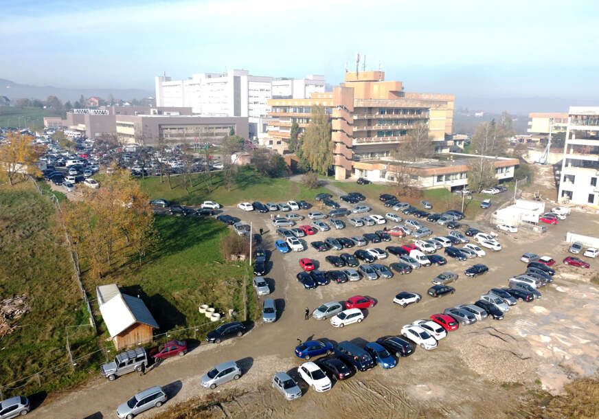 gužve za parkin na univerzitetsko - kliničkom centru republike srpske 
