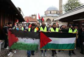 NEMAJU PAMETNIJEG POSLA Domaći političari posvađali se zbog rabina i sukoba u Palestini