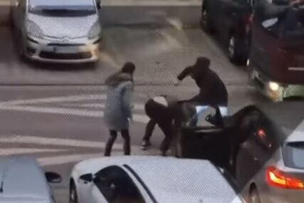 tuča na ulici