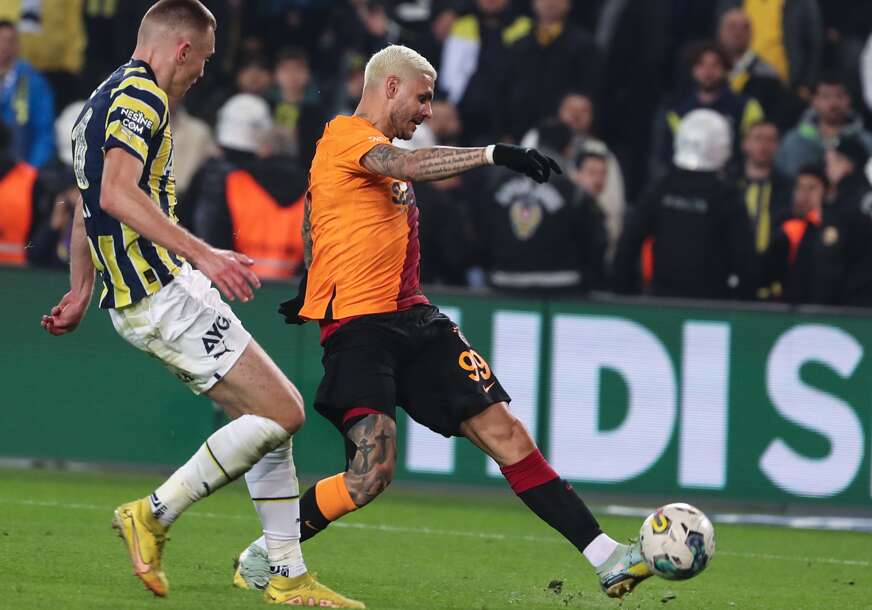 (FOTO) SADA I ZVANIČNO Meč između Galatasaraja i Fenerbahčea otkazan, ekipe se vraćaju za Tursku