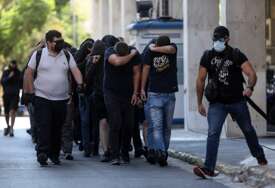 POJAVILI SE PRED SUDIJOM Poznato koliko će navijači Dinama ostati u pritvoru u Grčkoj