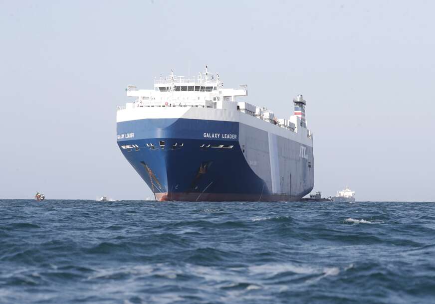 Incident u Crnom moru: Teretni brod udario u minu, povrijeđene 2 osobe