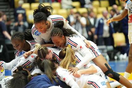 (FOTO) Objedinile olimpijsku i svjetsku titulu: Francuska slavila protiv Norveške, te se okitila novim zlatom