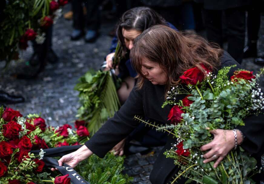 “Ovo će ostaviti trajan ožiljak” Žena iz Praga opisala kakva atmosfera vlada u tom gradu nakon masakra