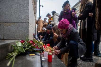 Među povrijeđenima i troje stranaca: U Češkoj pojačane mjere bezbjednosti na snazi do 1. januara