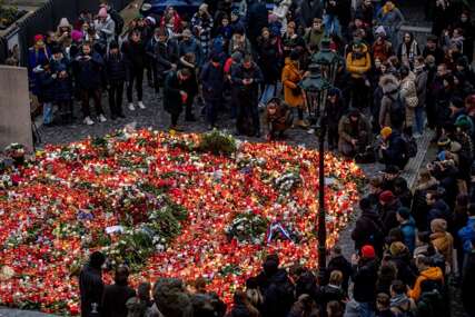 TUGA OKOVALA ČEŠKU Dan žalosti zbog žrtava pucnjave na Karlovom univerzitetu u Pragu