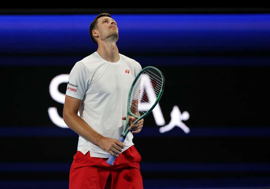 (FOTO) NIJE DOPUSTIO IZNENAĐENJE Poljski teniser savladao najveću ovogodišnju senzaciju u Australiji