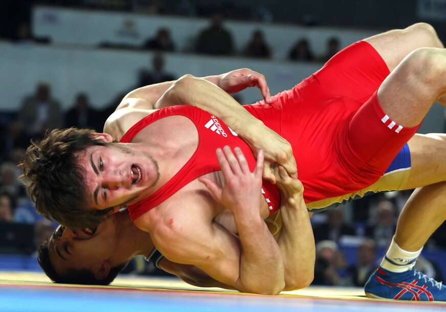 (FOTO) KRAJ VELIKE KARIJERE Rvač koji je donio medalju Srbiji u Tokiju morao da se povuče zbog zdravstvenih problema
