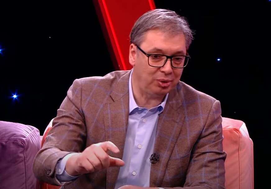 (VIDEO) "Odrastao na toj tribini, toga neću da se stidim" Aleksandar Vučić otkrio da li u Srbiji ima više navijača Crvene zvezde ili Partizana, evo kako stoje brojke