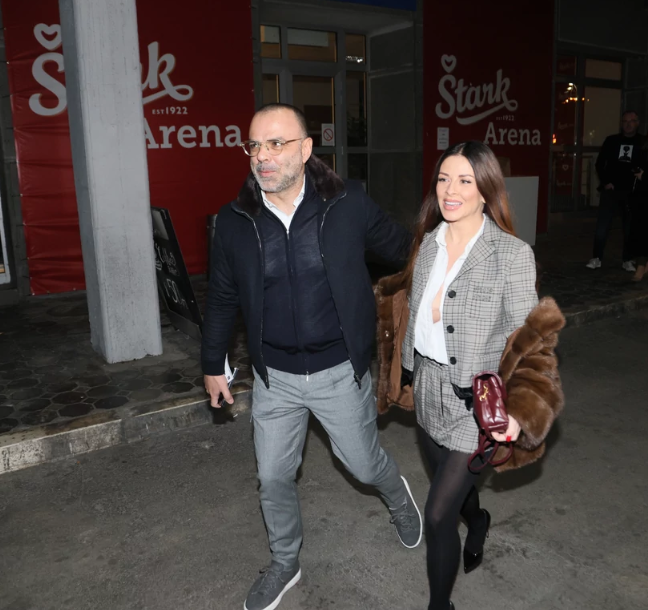 Čekala ih posebna mjesta: Ana Sević sa mužem DOŠLA NA SLAVU kod Darka Lazića