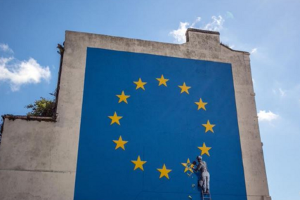 (FOTO) Uklonjena umjetnička instalacija: Banksijev mural vrijedan više od milion evra UNIŠTEN NAKON RUŠENJA ZGRADE