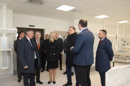 Zvaničnici Srpske obišli novu bolnicu u Doboju: Izgradnja objekta košta 89 miliona KM bez PDV