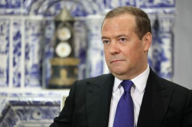 Nikada veća prijetnja od TREĆEG SVJETSKOG RATA: Medvedev tvrdi da je opasnost od direktnog sukoba Rusije i NATO najveća još od kubanske raketne krize