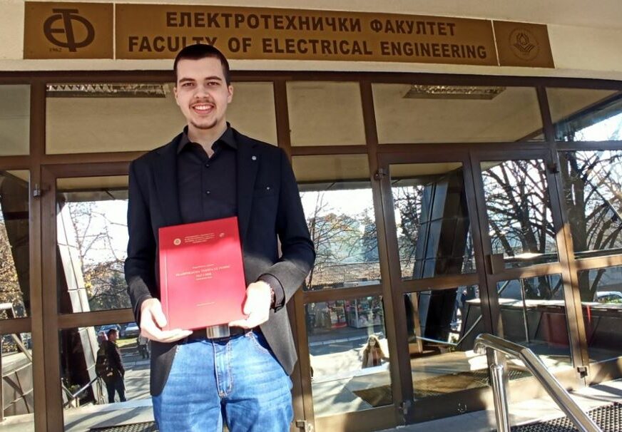 Drago Šmitran, diplomirao s prosjekom 10 na ETF Banjaluka