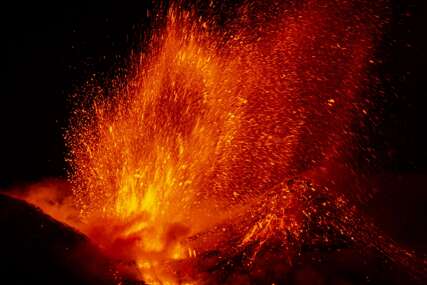 Hitna evakuacija u toku: Eruptirao vulkan u Indoneziji, PODIGNUTA UZBUNA na najviši nivo