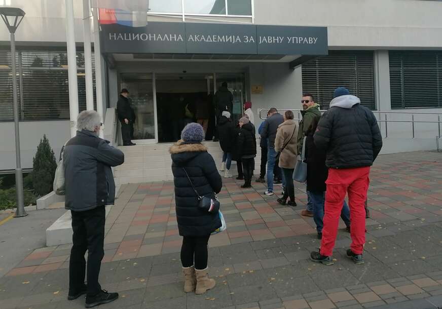 GLASANJE NA IZBORIMA U SRBIJI