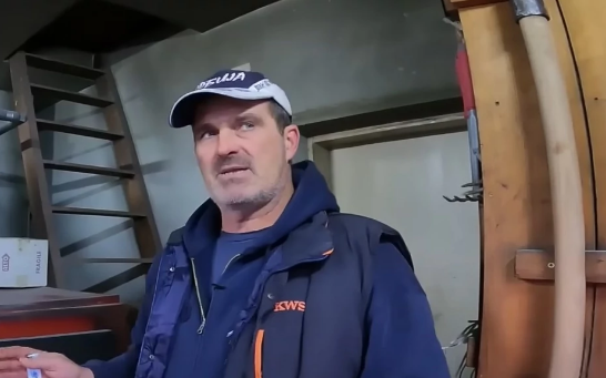 (VIDEO) Ne loži drva, pelet, ni ugalj: Janko tokom cijele zime grije kuću od 230 kvadrata i potroši samo 100 evra, a sada je objasnio i kako mu to uspijeva
