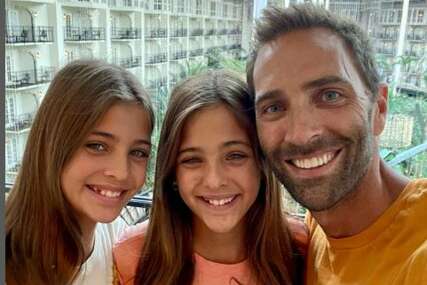 Kevin Klemets sa kćerkama