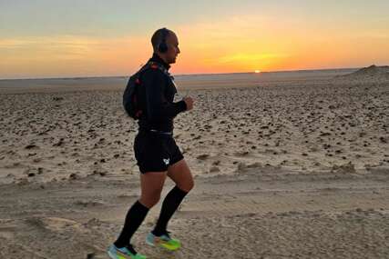 (VIDEO, FOTO) "Noge me bole, umoran sam, žuljevi me kidaju" Marko je pretrčao 1.030 kilometara kroz pustinju Maroka, za Maksima sakupljeno 50.000 evra