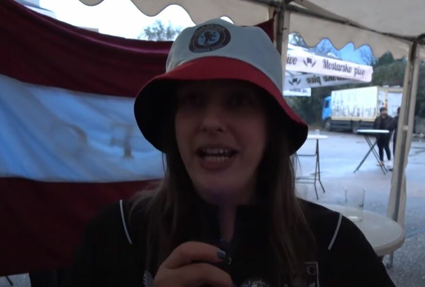 (VIDEO) ENGLEZI NEZADOVOLJNI Navijači Aston Vile se žalili na cijene piva u Mostaru