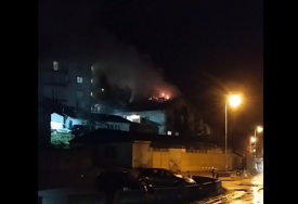 (VIDEO) Vatra i dim kuljaju na sve strane: Prvi snimci jezivog požara, vatrogasci se bore sa plamenom