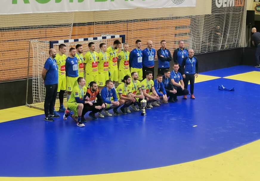 (FOTO) Rukometaši Borca nisu mogli do iznenađenja: Banjalučani pali u finalu, Vojvodina po 7. put osvajač Svesrpskog kupa