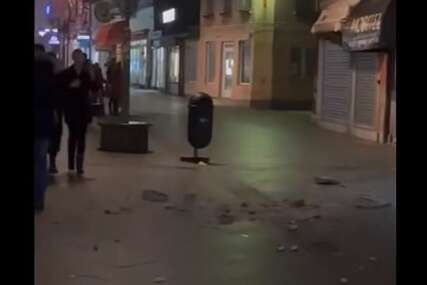 (VIDEO, FOTO) ČUJU SE SIRENE Prvi snimci jakog zemljotresa koji je pogodio BiH
