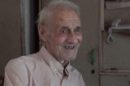 (VIDEO) ŽIVOTNA PRIČA NAJSTARIJEG SRBINA Živan Popović ima 107 godina i preko 30 potomaka, služio je kralju, Draži i Titu, živi sam u planini, a sada je otkrio tajnu dugovječnosti
