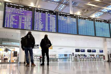 OLUJNO NEVRIJEME HARA NJEMAČKOM Aerodrom u Minhenu zatvoren zbog ledene kiše, otkazano više stotina letova