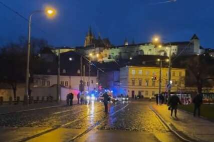 (VIDEO, FOTO) Jezivi detalji napada u Pragu: Studenti i nastavnici prije pucnjave dobili prijeteći mejl