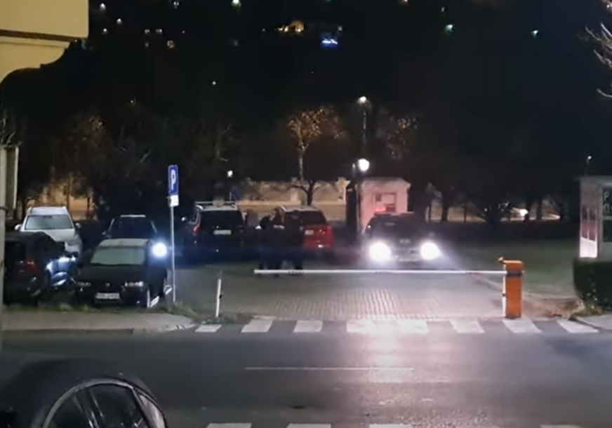 (VIDEO) SIPA U AKCIJI Obavljen pretres stana uhapšenog predsjednika Suda BiH Ranka Debeveca
