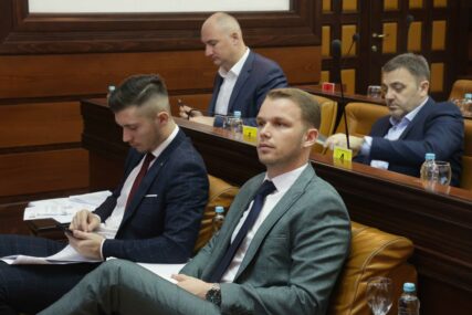 Čudić sjeo umjesto Ninkovića: U dnevni red Skupštine Grada Banjaluka„upao“ i sporni rebalans