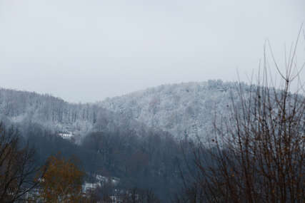 Napokon počela prava zima: Pao snijeg u Srpskoj, visina snježnog pokrivača biće i do 15 CENTIMETARA