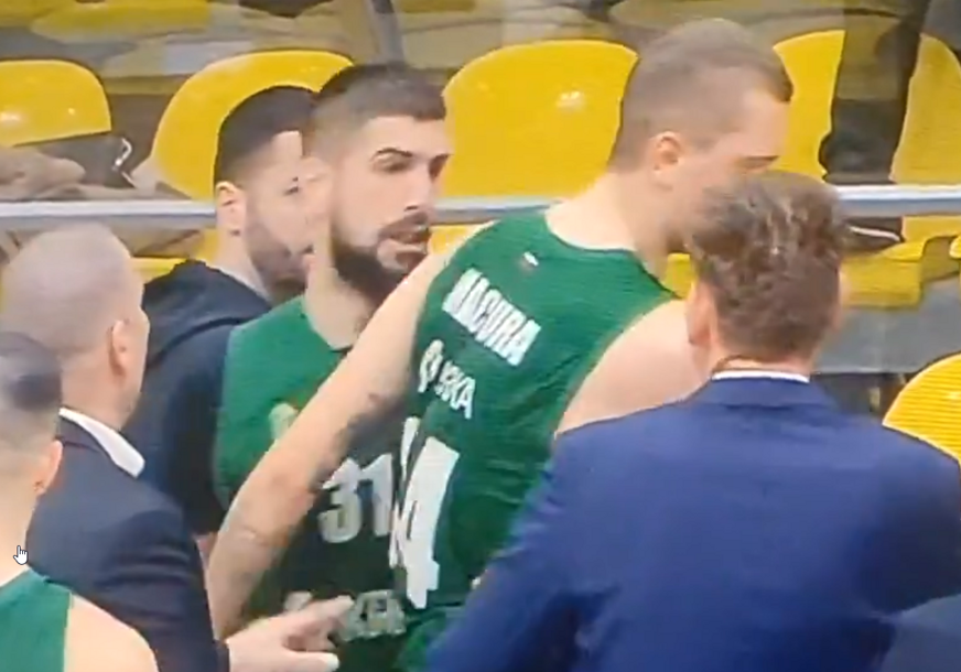 (VIDEO) INCIDENTI U ABA LIGI Na klupi se sukobili igrači Krke, razdvajali ih treneri