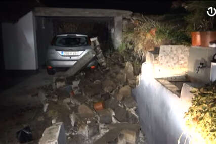 (FOTO) Potres napravio ogromnu štetu: Sumiraju se posljedice sinoćnjeg zemljotresa u BiH