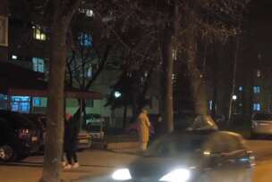 Građani Zenice na ulici nakon zemljotresa
