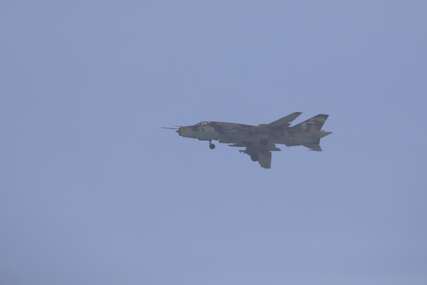 (FOTO) Poljska digla borbene avione zbog ruskih snaga: Varšava objavila da je u vazduhu i letjelica NATO saveznika