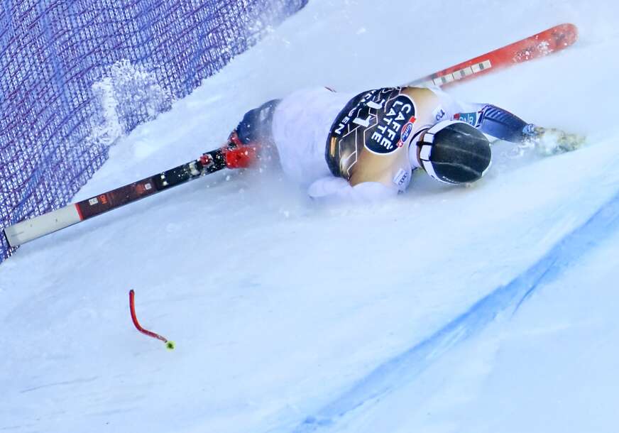 (VIDEO) GROZNE SCENE Svi ostali u šoku, norveški skijaš pri brzini od 145 km/h se zakucao u ogradu