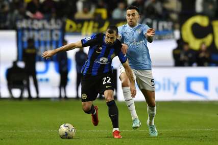 LACIO NA KOLJENIMA Inter furiozno u finalu Superkupa Italije, zakazan duel sa Napolijem