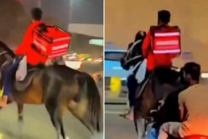 (VIDEO) Hit snimak dostavljača iz Indije: Nije imao goriva, pa dostavio hranu na konju