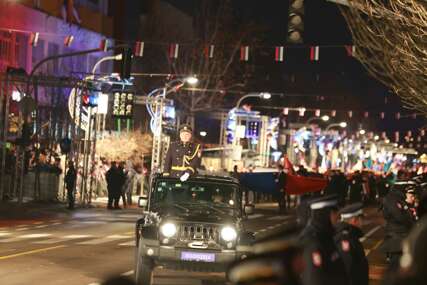 Svečani defile za Dan Republike Srpske: Građani pozvani da UVELIČAJU 9. JANUAR i daju lični doprinos atmosferi zajedništva i svečanosti