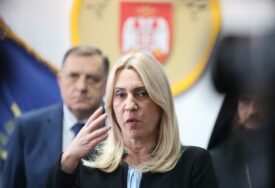 (FOTO) „Sva sreća pa će izbori" Cvijanovićeva izrazila nadu u novi i bolji saziv Evropskog parlamenta