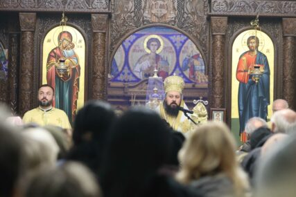 Bogojavljenje liturgija u hramu Hrista Spasitelja 