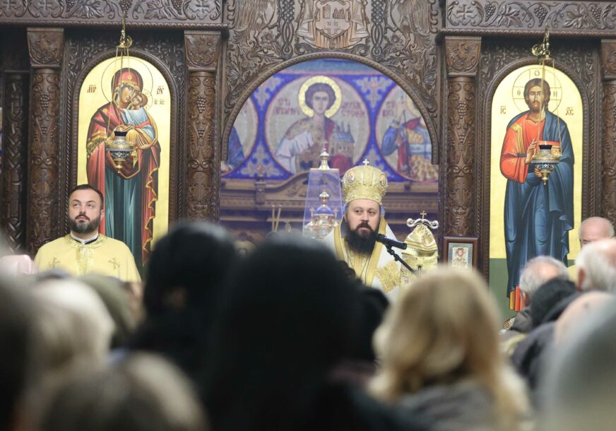 Bogojavljenje liturgija u hramu Hrista Spasitelja 