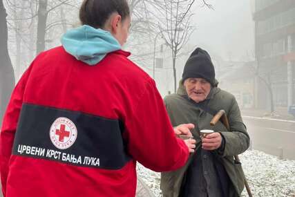(FOTO) "Ne skupljamo novac za sebe, nego za ugrožene sugrađane" Zašto je pokrenut humanitarni broj za Crveni krst Banjaluka