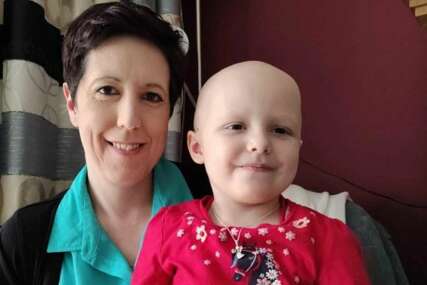 Danijela sa kćerkicom koja boluje od leukemije