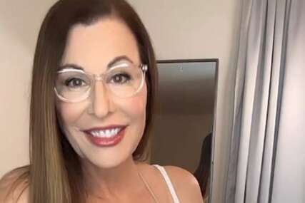 Elena ima 56 godina, ali voli mlađe muškarce