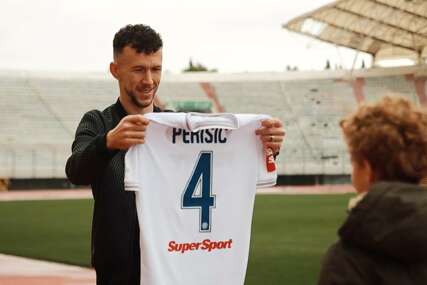 (VIDEO) SENZACIJA U HRVATSKOJ Perišić potpisao ugovor sa Hajdukom