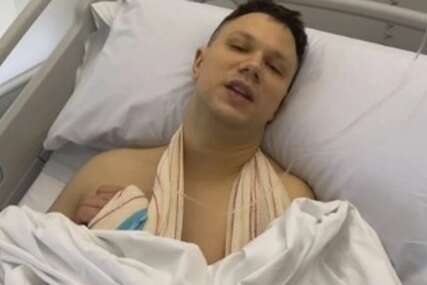 (FOTO) Operisan Relja Popović: Reper se oglasio iz bolničkog kreveta, cijeli u zavojima