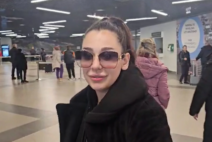 Sanja Vučić na aerodromu
